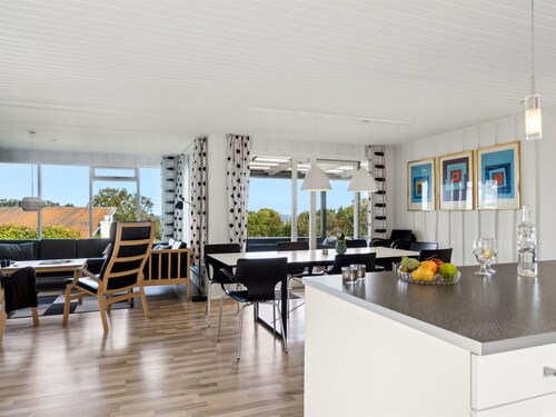 "Eliana" - 300m from the sea by Interhome