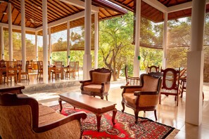 Lobby sitting area - Pothana Village (Sigiriya)