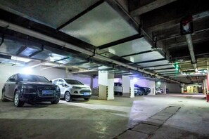 Free self parking - Style Hotel (Chuxiong City)