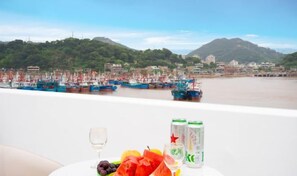 Unclassified image, 3 of 31, button - TongQianWan Hotel (Xiangshan)