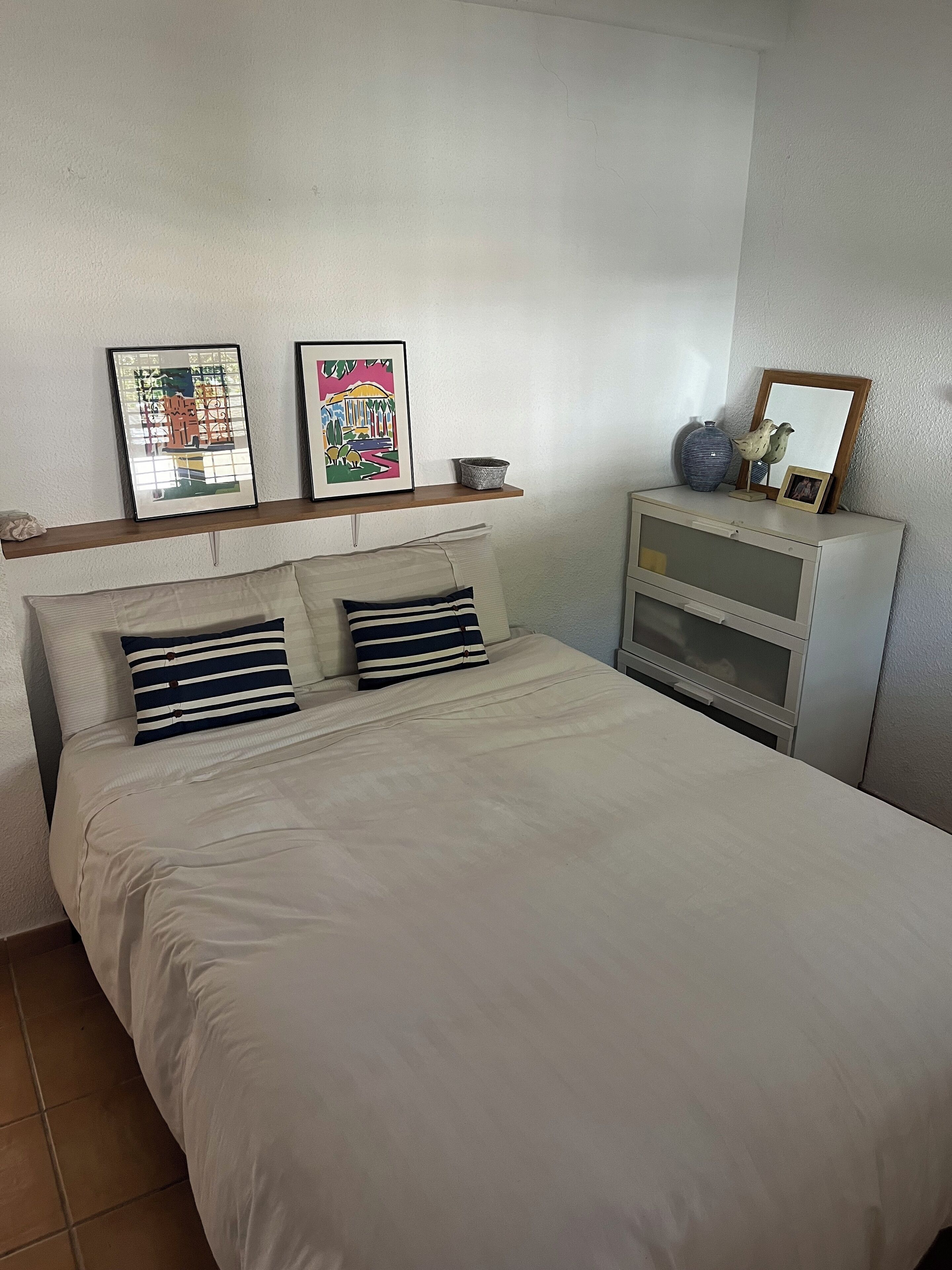 4 bedrooms, free WiFi, bed sheets