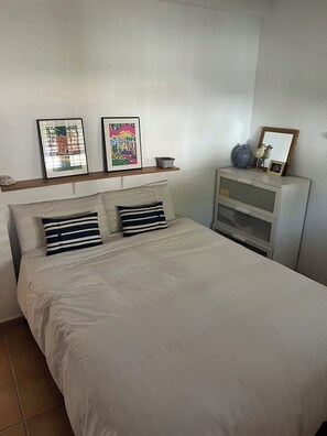 4 bedrooms, free WiFi, bed sheets