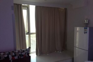 Room - Kaixuan Shidai Family Apartment (Dalian)