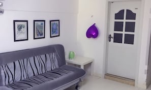 Living area - Kaixuan Shidai Family Apartment (Dalian)