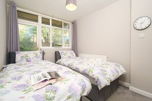 2 sovrum, strykjärn/strykbräda, gratis wi-fi och sängkläder