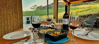 Nature Lovers Escape on an Eco-friendly Vineyard