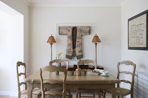 Dining - Meadow Drive, spacious and modern family home (Bembridge)