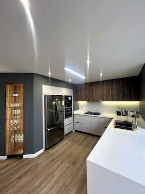 Private kitchen - Casa Brisbane (Cali)