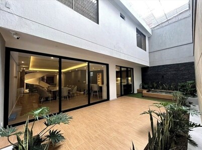 Casa Brisbane