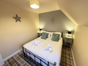 2 camere, ferro/asse da stiro, Wi-Fi gratuito, lenzuola