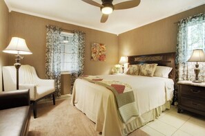 3 bedrooms, iron/ironing board, WiFi, bed sheets - The Garden Retreat~Pet Paradise in Charming Ocean Springs, MS. Premier Hostess

 (Ocean Springs)