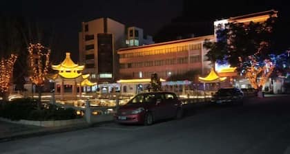 Qujiangying Hotel
