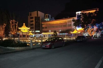 Qujiangying Hotel