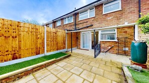 House | Terrace/patio