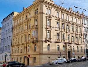 Exterior - CORU House (Prague)