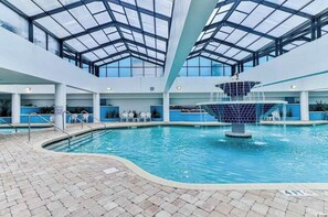 Piscine couverte, piscine extérieure