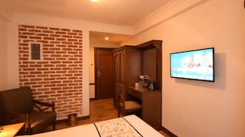 Superior Double Room | In-room safe, desk, laptop workspace, soundproofing