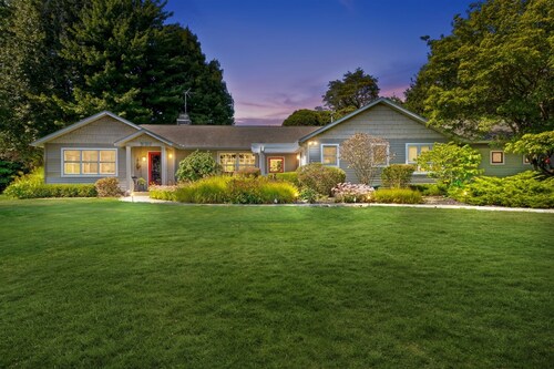 This Is It: Peaceful Woodland Escape w/ Hot Tub & Game Room, Near Wineries