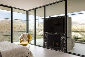 6 bedrooms, iron/ironing board, WiFi