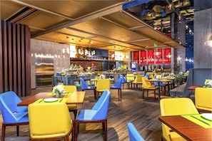 Unclassified image, 3 of 35, button - Hampton by Hilton Xining Jiaboyuan (Xining)