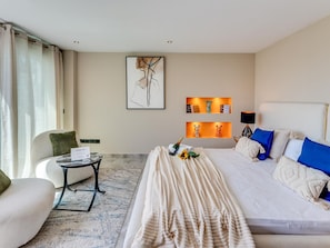 4 bedrooms, Internet, bed sheets