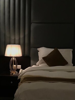 华丽套房, 2 间卧室, 双浴室, 城市景观 | 埃及棉床单、高档床上用品、加厚床垫、迷你吧