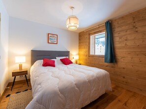 3 sovrum och sängkläder