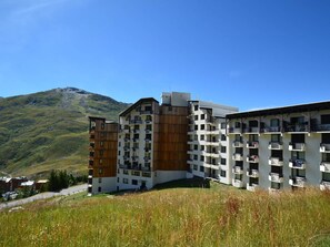 Exterior - Economical studio for 3 with balcony in Les Menuires, Reberty 1850 (Les Menuires)