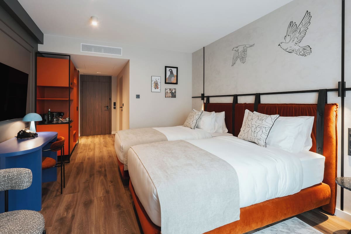 In-room safe, free cribs/infant beds, free WiFi, bed sheets