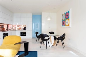 Apartment | Dining