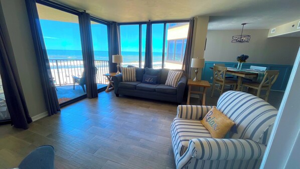 Smart TV - Sunbird Resort - 5th Floor - 3 Pools, Oceanfront - by Sunbird Rentals (Panama City Beach)