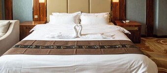Quzhou Ying Hotel