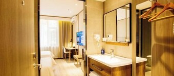 HanTing Hotel (Changchun Kaiyun Street Wanda Plaza)