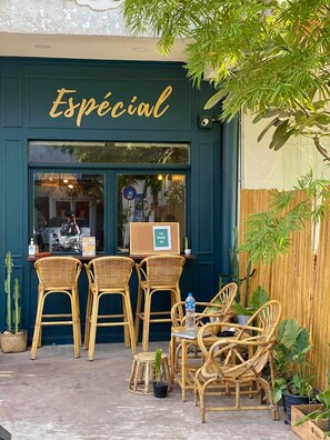 Front of property - Petit Espace Hostel (Vientiane)