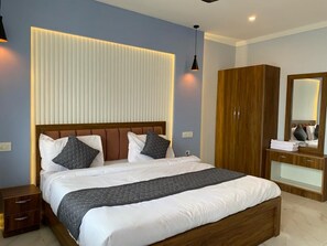 Rom – superior, fjellutsikt | Strykejern/-brett og wi-fi (inkludert)