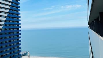 Deluxe Studio, Balcony, Sea View | Soundproofing, free WiFi