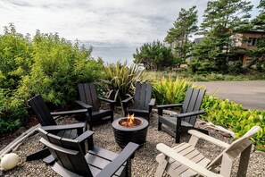 Property grounds - Dune's Edge MCA#1045 Oceanview, firepit, 4bdrm/2.5 bath, dogs ok, ping pong (manzanita)