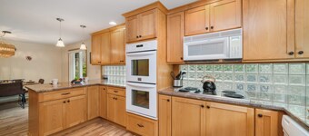 Dune's Edge MCA#1045 Oceanview, firepit, 4bdrm/2.5 bath, dogs ok, ping pong