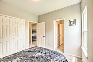 3 habitaciones, tabla de planchar con plancha y wifi gratis 