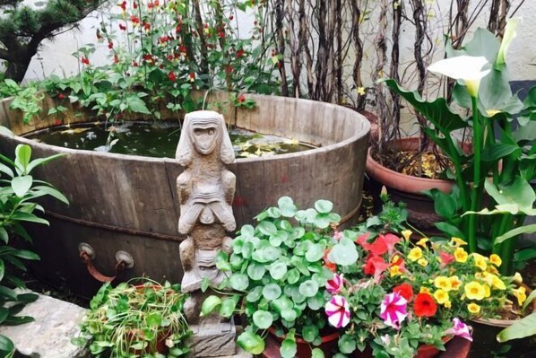 المنشأة من الداخل