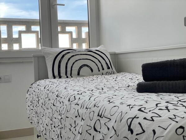 3 Schlafzimmer, Bügeleisen/Bügelbrett, Bettwäsche