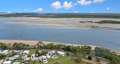 Seeking Tranquility? This Holiday Home is Perfect for Families & Fishing.