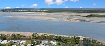 Seeking Tranquility? This Holiday Home is Perfect for Families & Fishing.