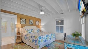 4 bedrooms, desk, iron/ironing board, free WiFi