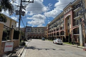 Unclassified image, 2 of 15, button - Lian's Haven at Arezzo Place Davao (Davao City)