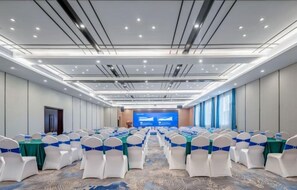 Unclassified image, 2 of 75, button - Kameidun Hotel (Changsha University of Science and Technology Yuntang Campus) (Changsha)
