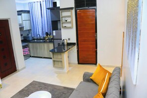 TV - Kampala, Bukoto Kisassi (Kampala)