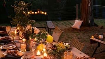 Outdoor dining