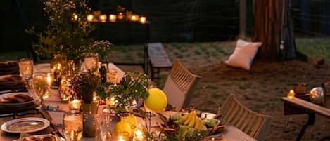 Outdoor dining