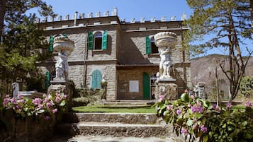 Enceinte de lâhĂ©bergement